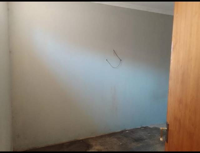 8 BEDROOM HOUSE FOR SALE IN MAPLETON